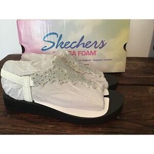 Skechers Floral Lover Women’s 7 White Silver Sandals Slingback NIB